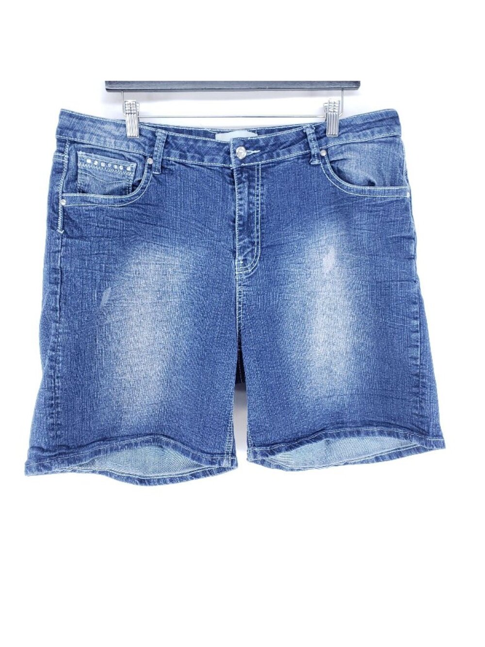 Cotton Farm Shorts Womens Size 18 Embellished